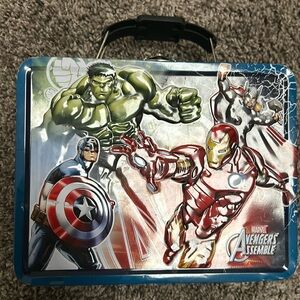 Avengers Marvel Tin lunch box